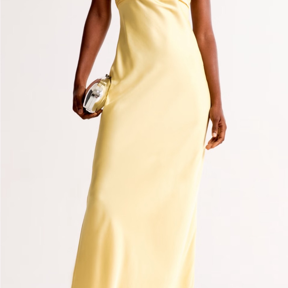 Elegant Yellow Evening Gown